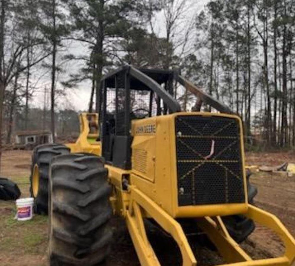Used 1983 John Deere 640