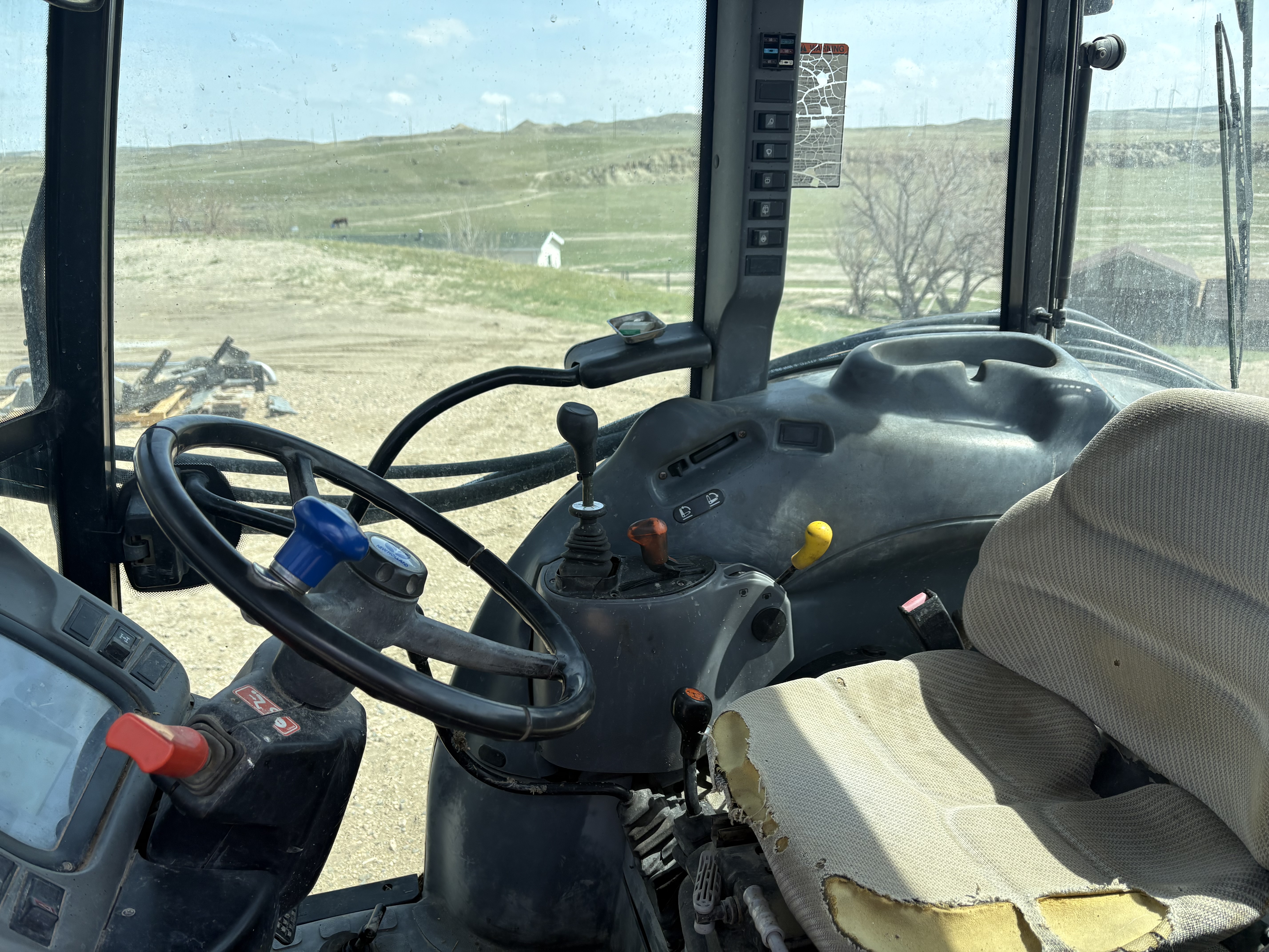 2002 New Holland TN75D Tractor with Loader