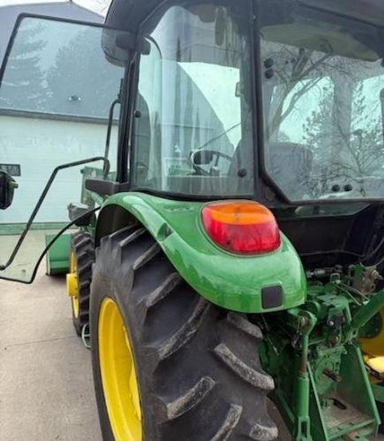Used 2014 JOHN DEERE 5075E
