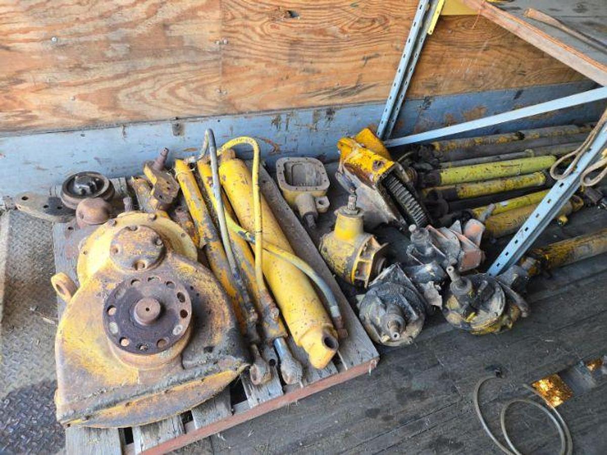 Used 1974 JOHN DEERE 760A