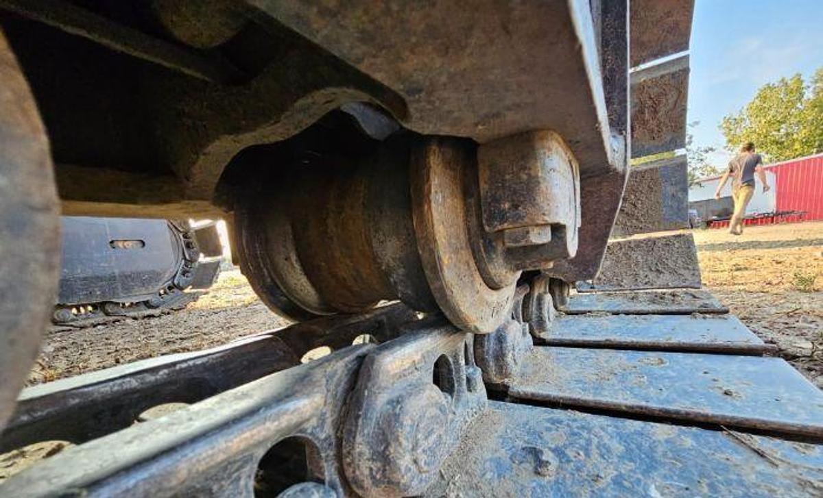 Used 2012 DEERE 135D