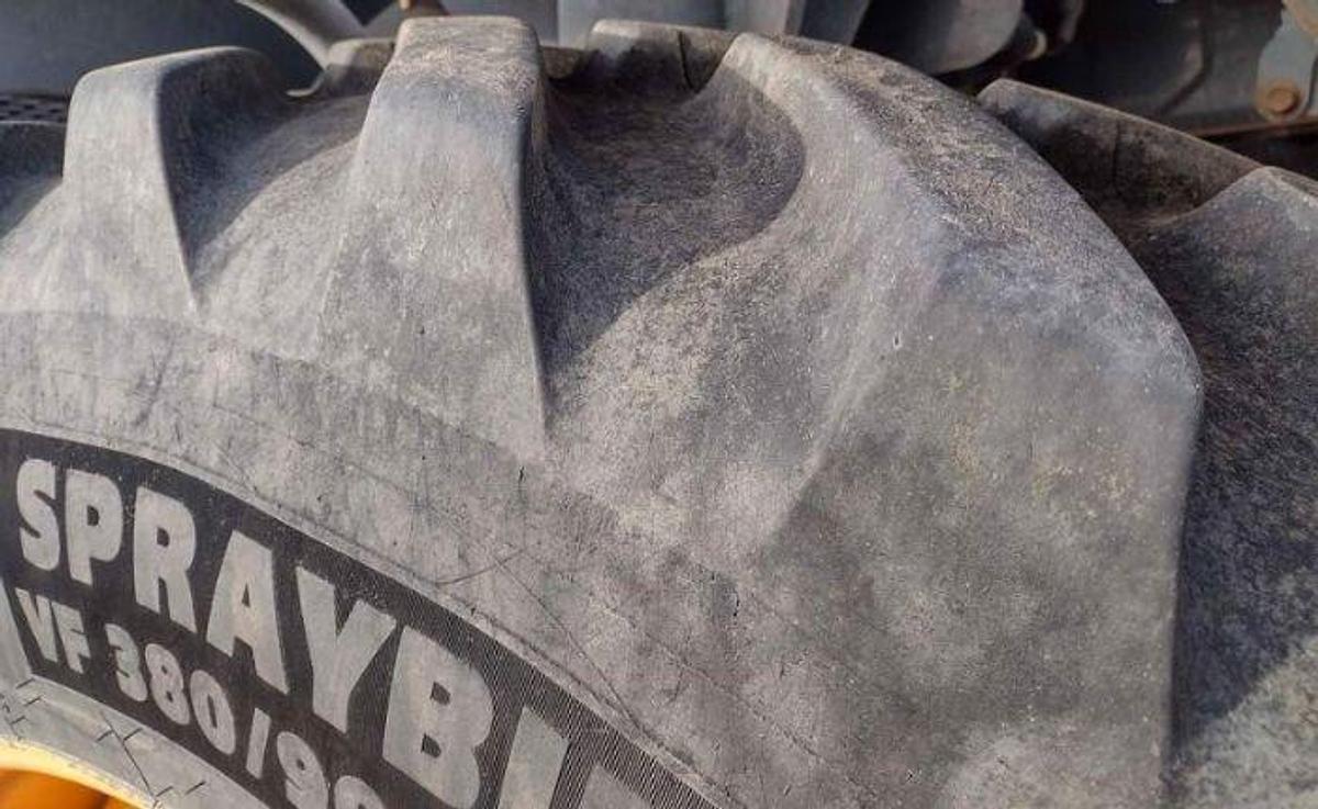 Used 2014 Hagie STS14