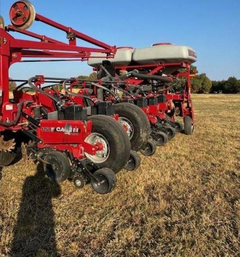 Used 2013 CASE IH 1250 Planter