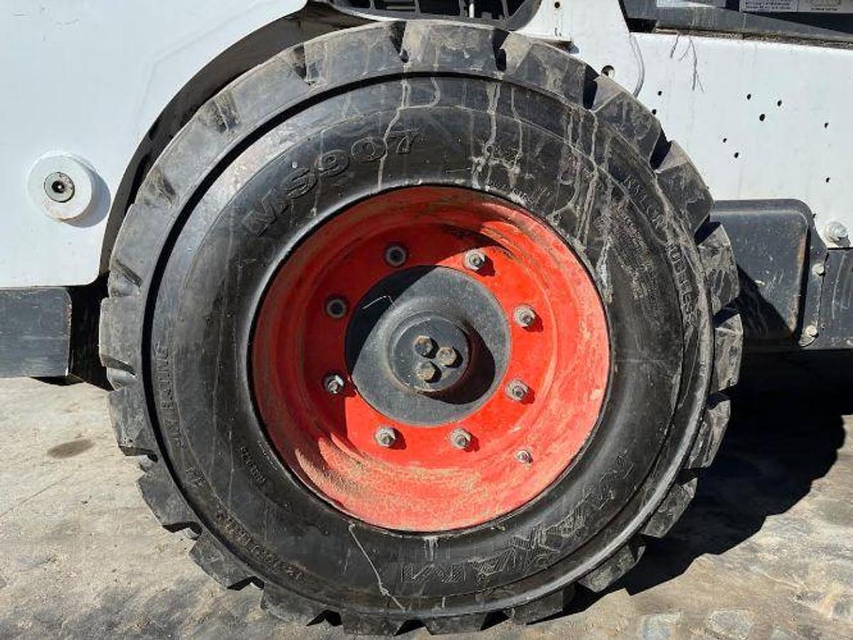 Used 2019 BOBCAT S740