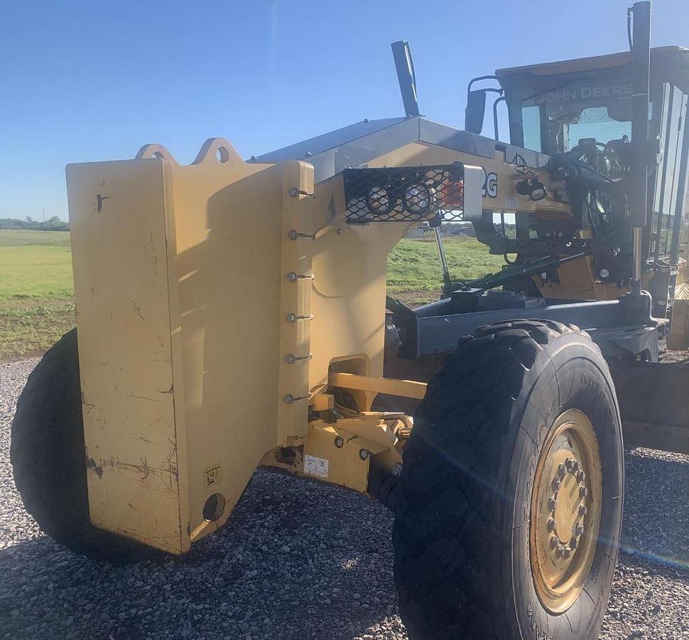 Used 2011 DEERE 672G (Remanufactured 2017)