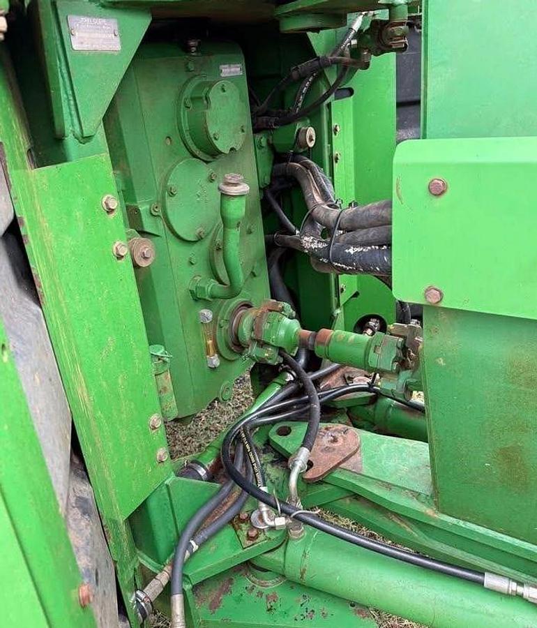 Used 1992 JOHN DEERE 8760 Tractor