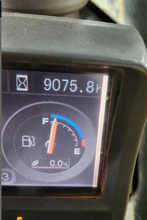 Used 2012 DEERE 135D