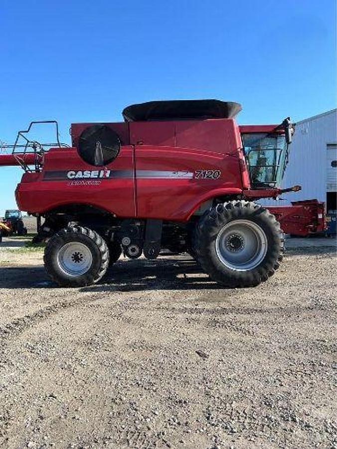Used 2010 Case IH 7120