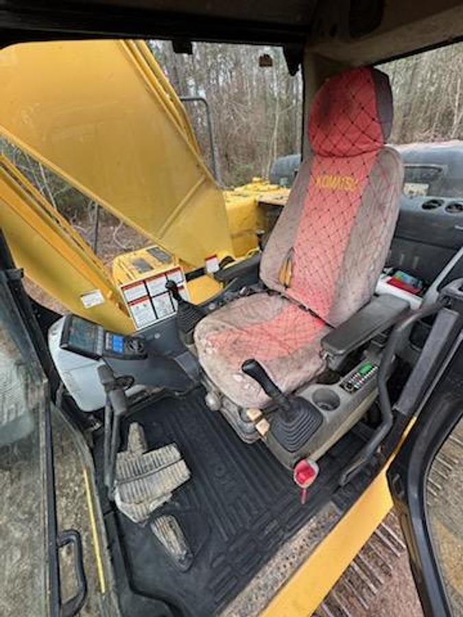 Used 2009 KOMATSU PC-200 Excavator