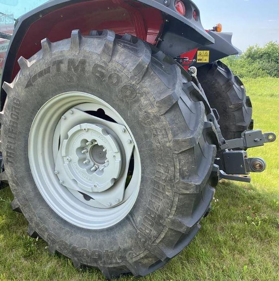 Used 2020 MASSEY FERGUSON 5711