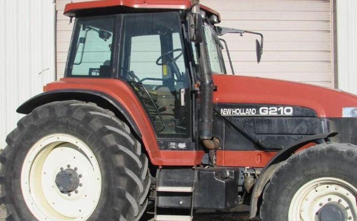Used 2000 NEW HOLLAND G210