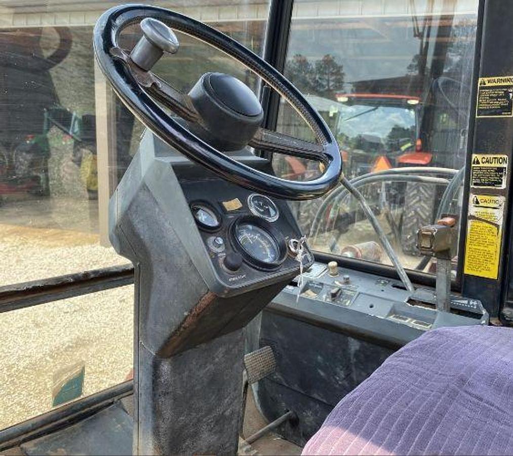 Used 1988 VERSATILE 276