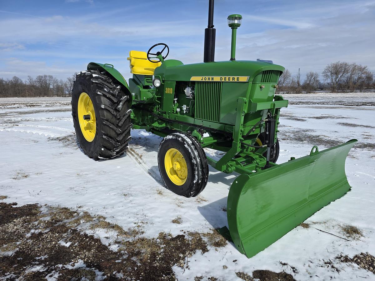 Used 1963 JOHN DEERE 3010 Tractor