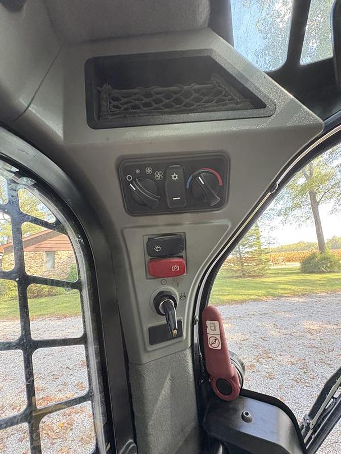 Used 2023 Caterpillar 289D3