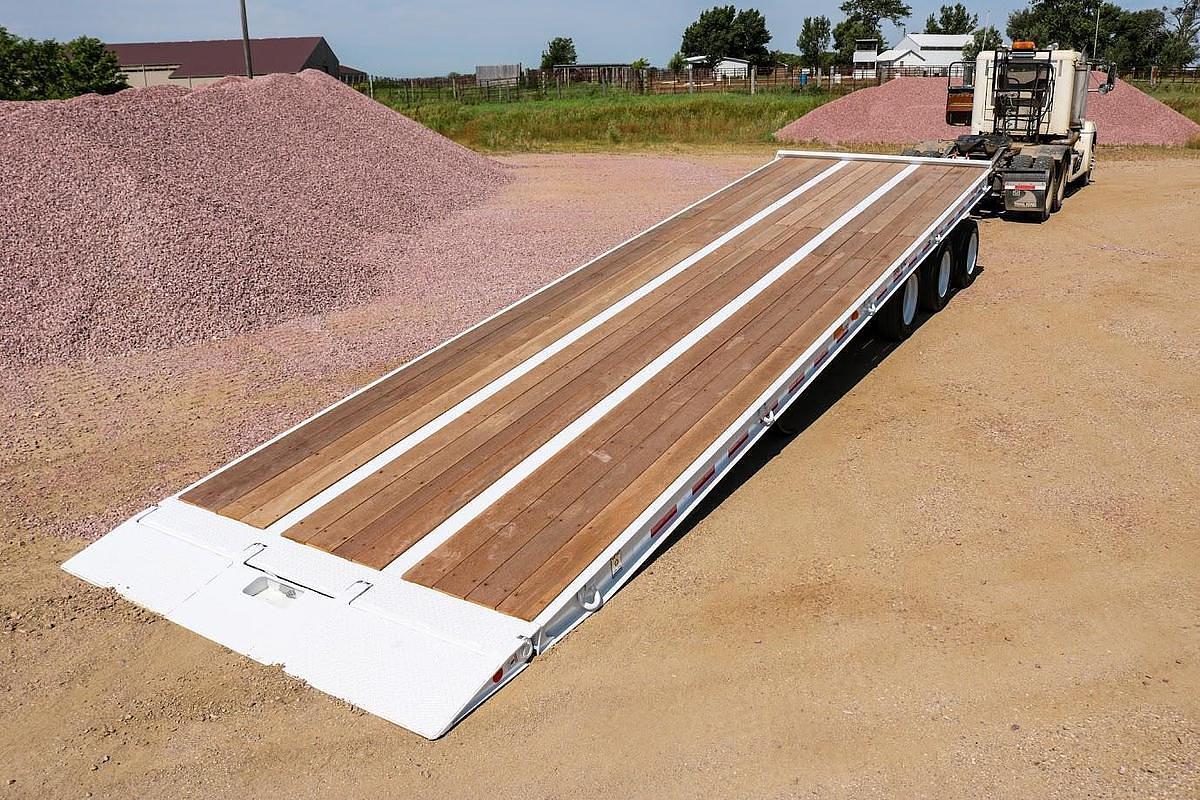 Used 2025 Trail King TK40RB Rollback Trailer