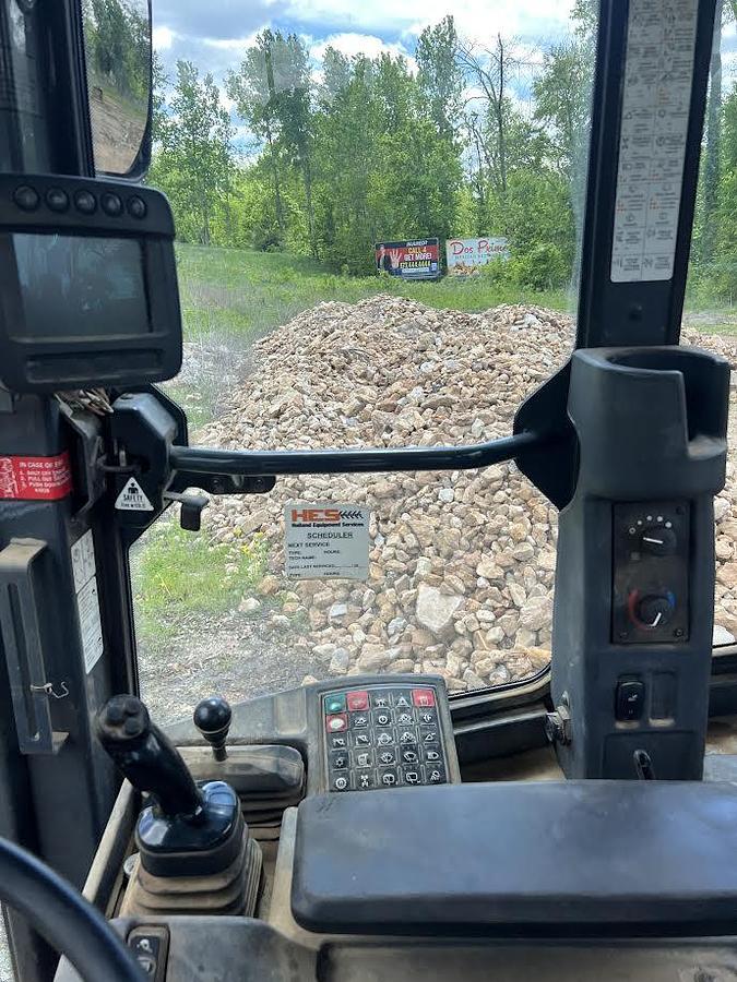 Used 2014 Deere 624K