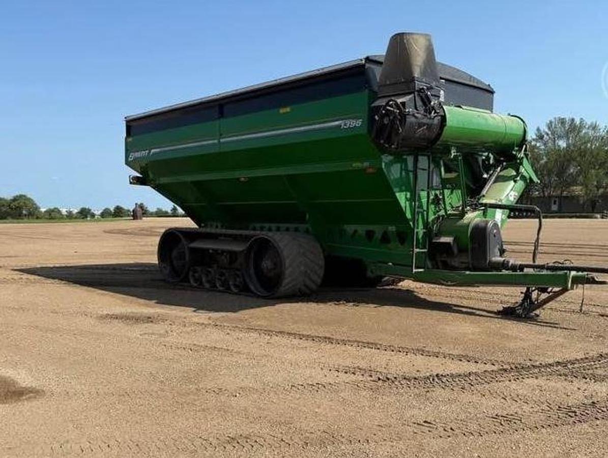 Used 2014 BRENT 1396 Grain Cart