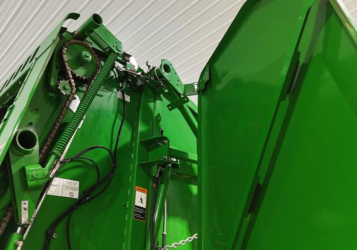Used 2018 John Deere 560R Round Baler