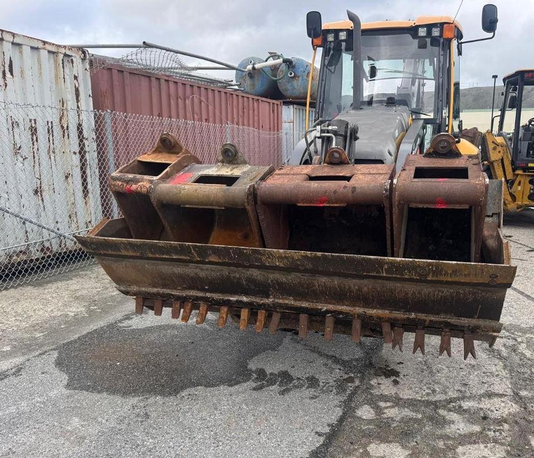 Used 2013 Volvo BL70B