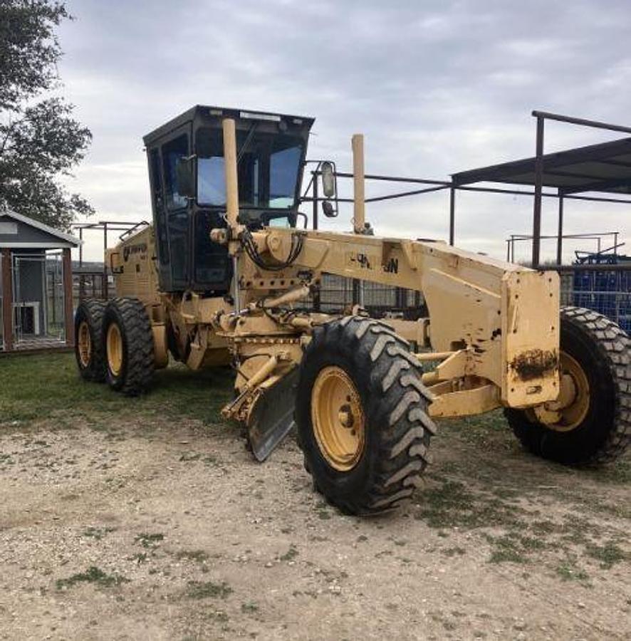 Used 1999 Champion 720A VHP