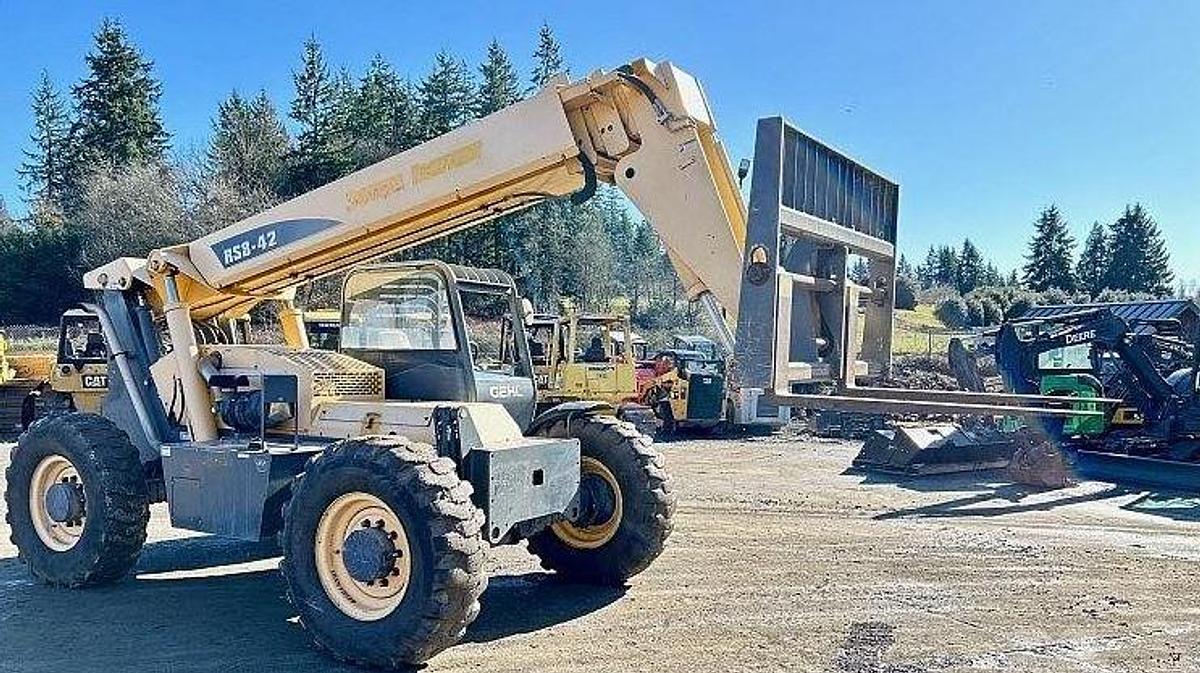 Used 2013 GEHL RS8-42 Telehandler