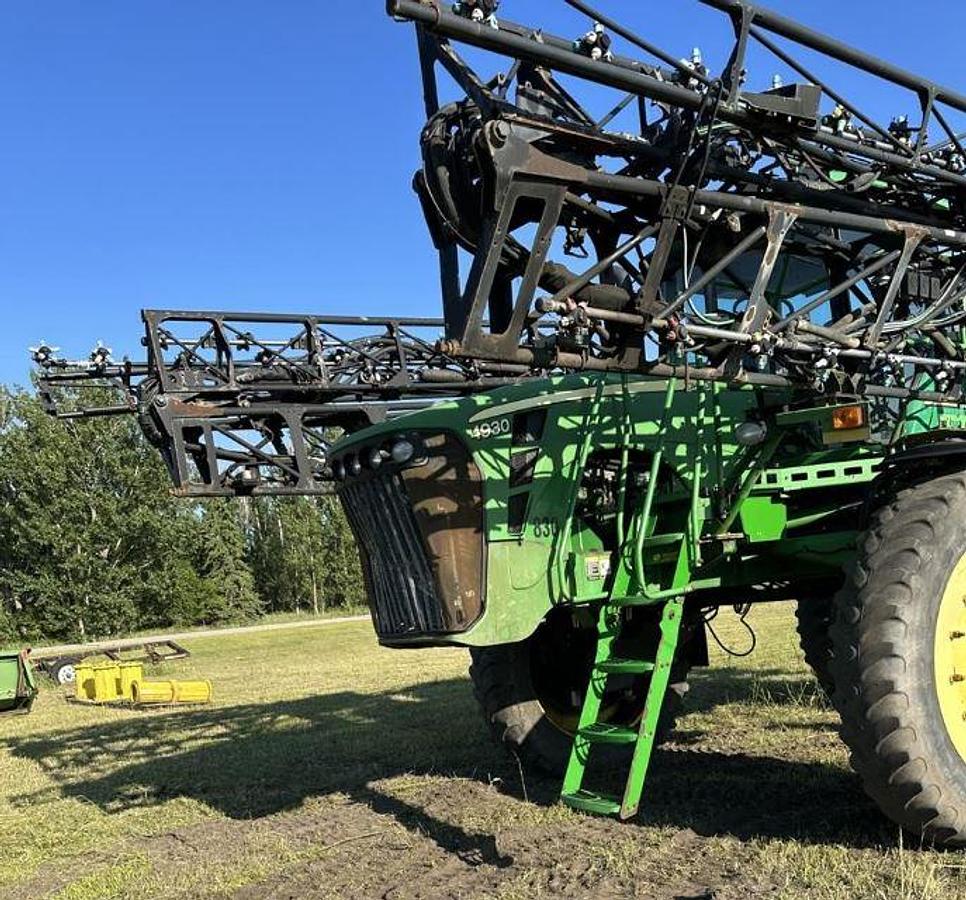 Used 2011 John Deere 4930 Sprayer
