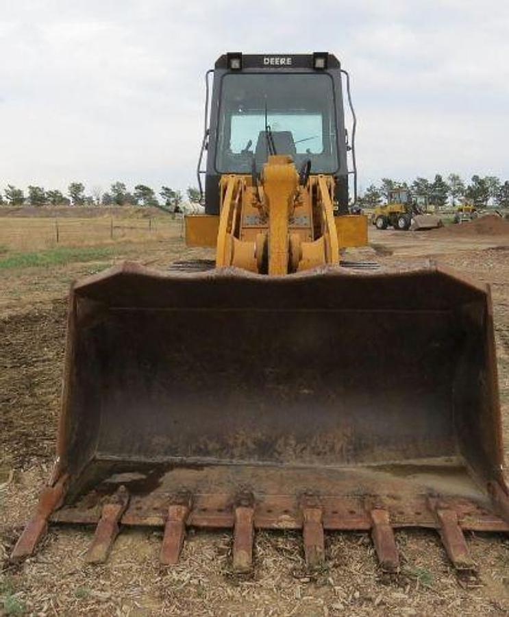 Used 2004 JOHN DEERE 755C