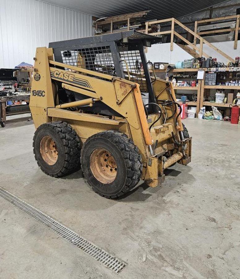 Used 2000 CASE 1845C