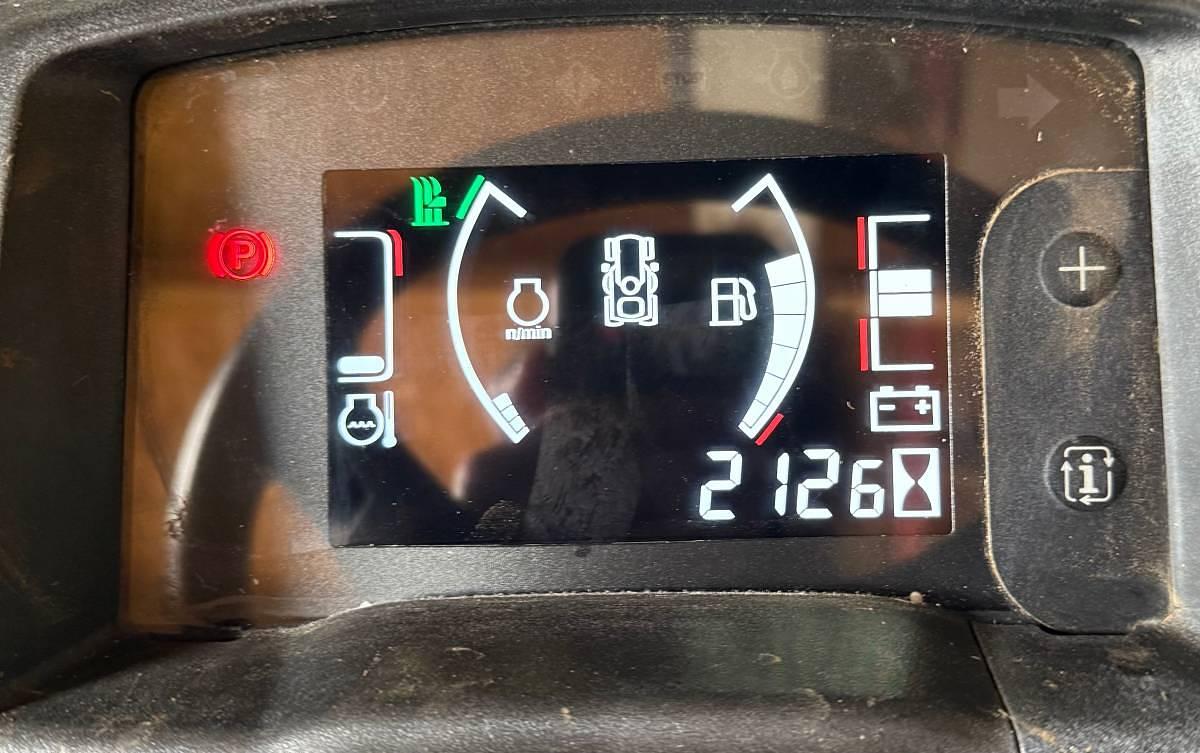 Used 2019 John Deere 738 Lawn Tractor