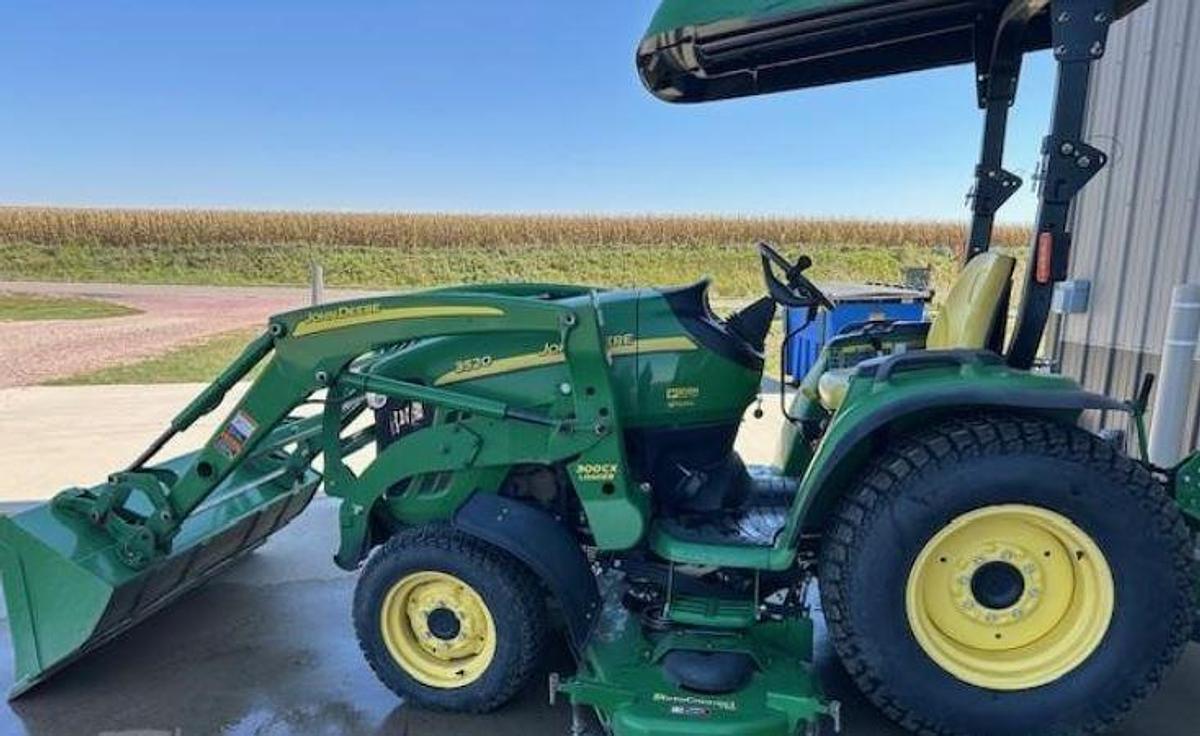 Used 2013 John Deere 3520 Tractor