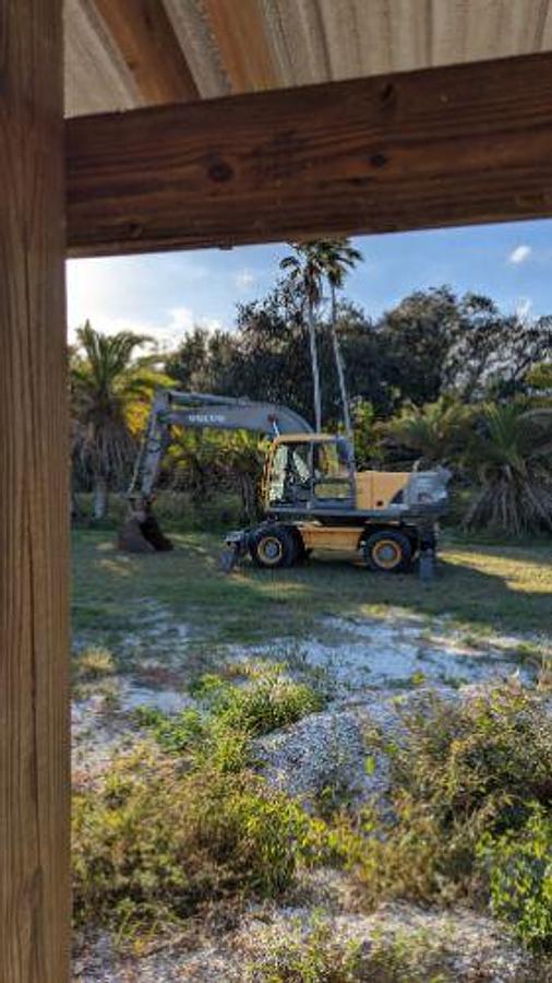 Used 2005 Volvo EW180B