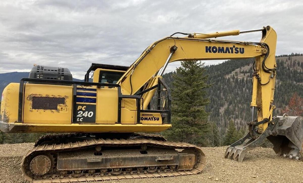 Used 2017 Komatsu PC240 LC-11 Crawler Excavator