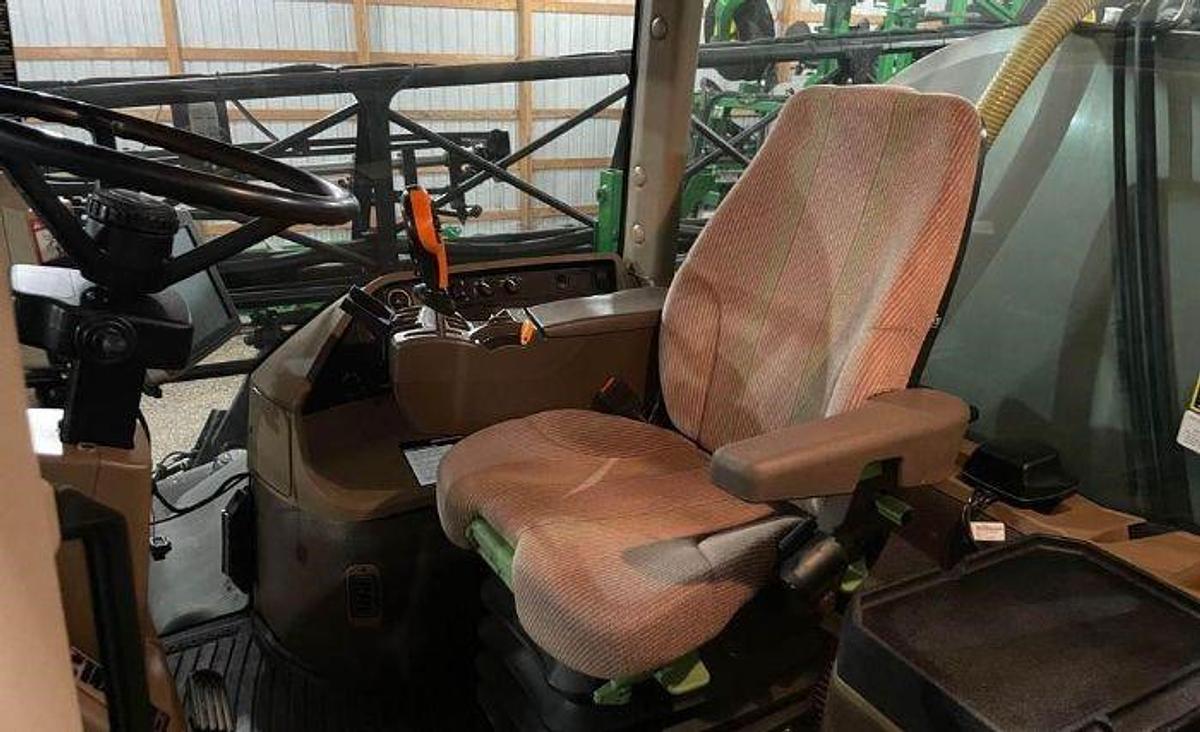 Used 2012 JOHN DEERE 4730 Self Propelled Sprayer