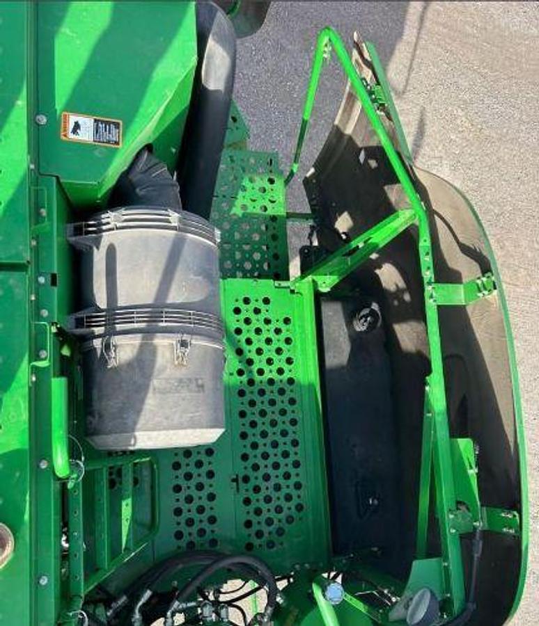 Used 2010 JOHN DEERE 9770 STS