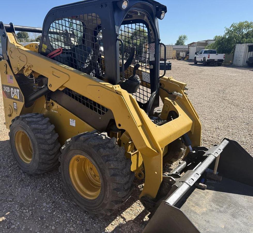 Used 2018 Caterpillar 242D