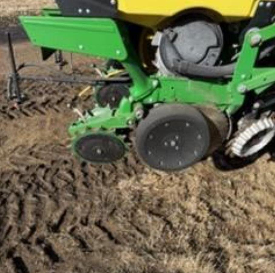Used 2015 John Deere 1725