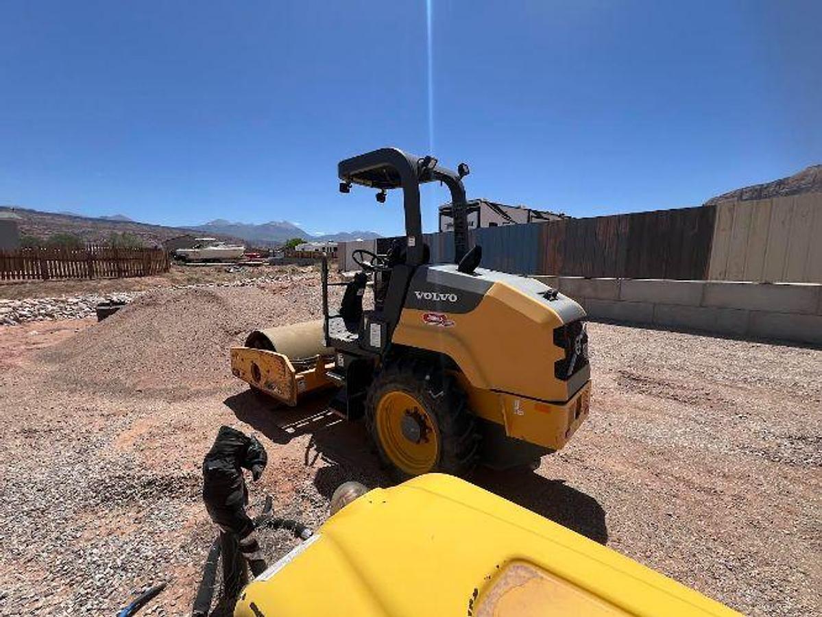 Used 2018 Volvo SD45