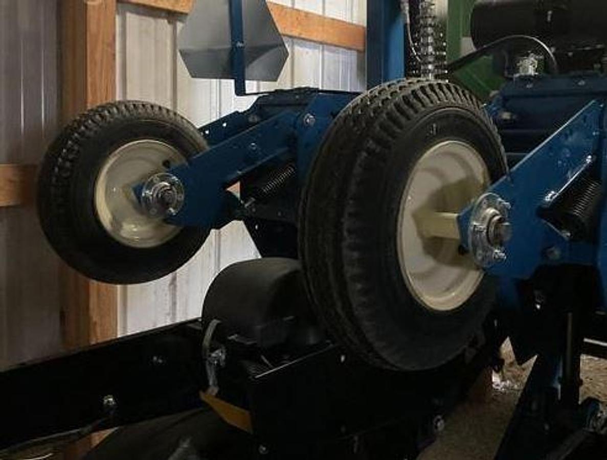 Used 2019 Kinze 3600ASD
