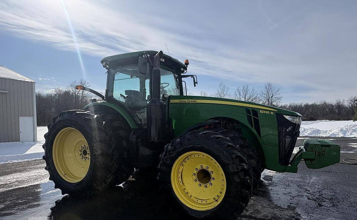 Used 2011 JOHN DEERE 8335R Tractor
