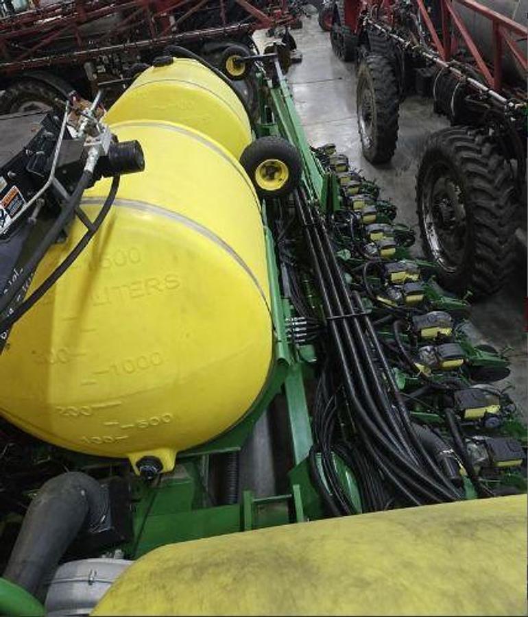 Used 2009 JOHN DEERE DB60