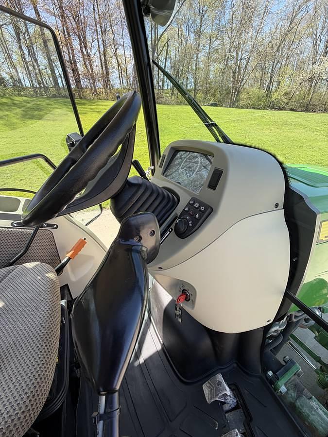 Used 2019 John Deere 3046R