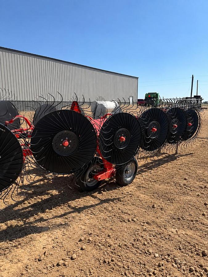 Used Kuhn 12 Wheel Hay Rake — 2 Extra Wheels