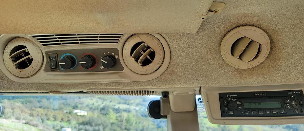 Used 2013 John Deere 5100M