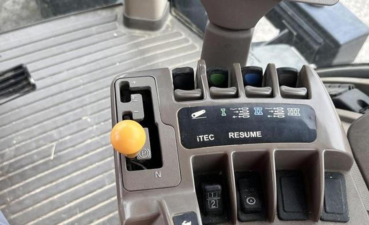 Used 2012 John Deere 8285R