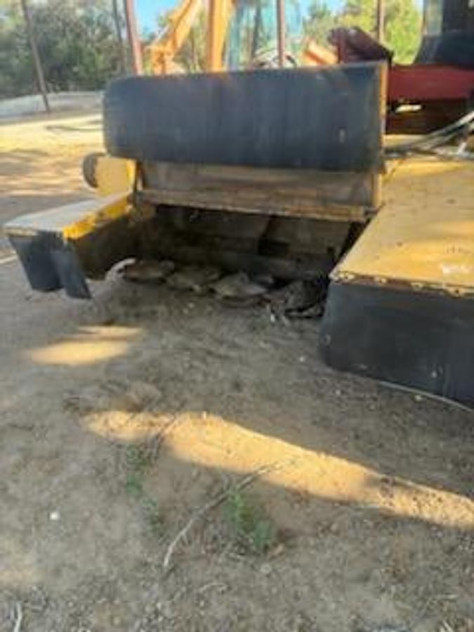 Used 2006 New Holland Hw340 Swather