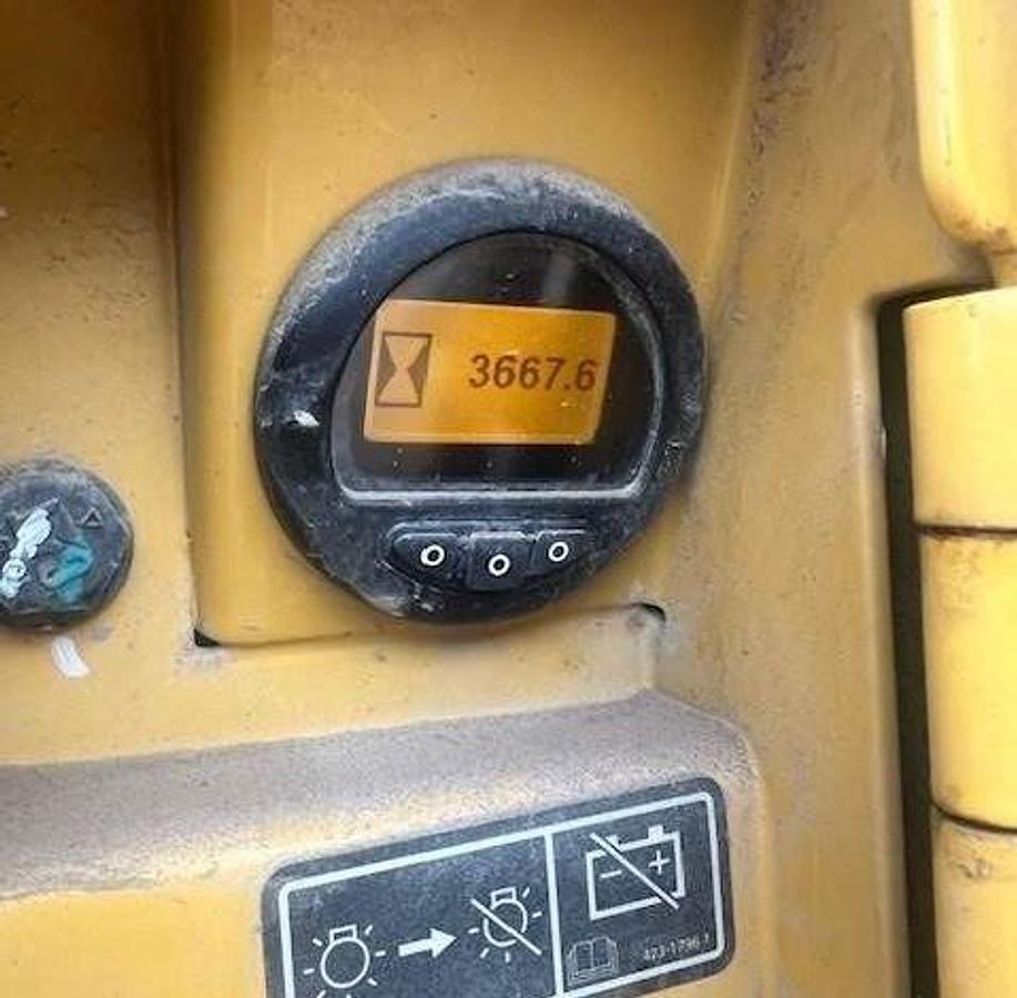 Used 2018 CATERPILLAR D8T
