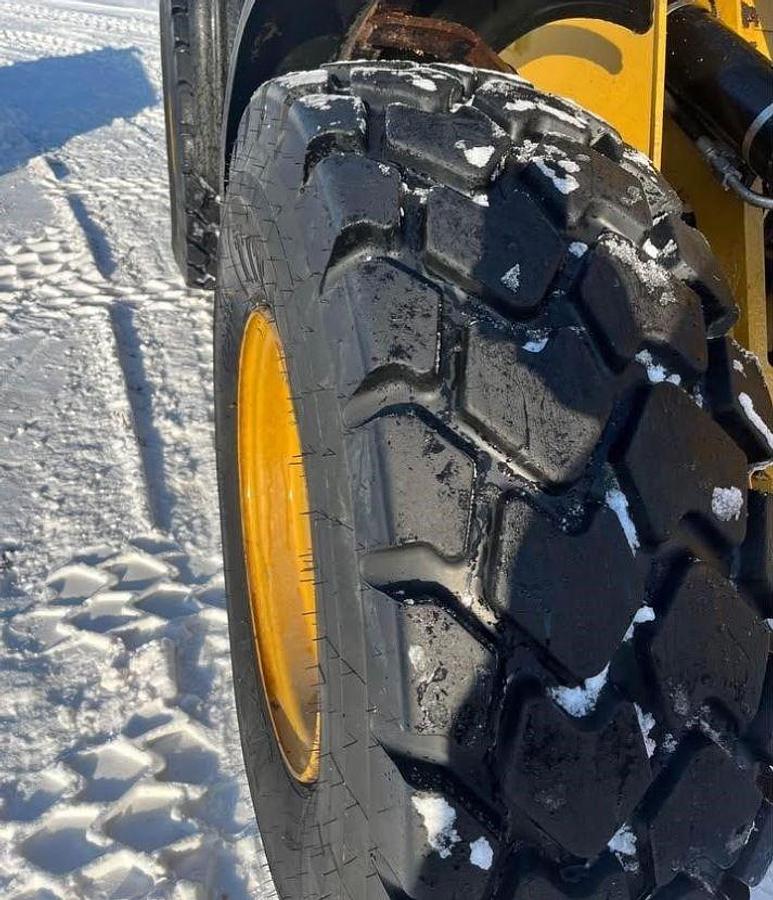 Used 2015 CATERPILLAR 914K