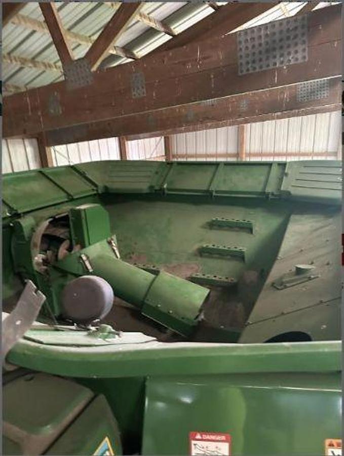 Used 2002 JOHN DEERE 9750 STS