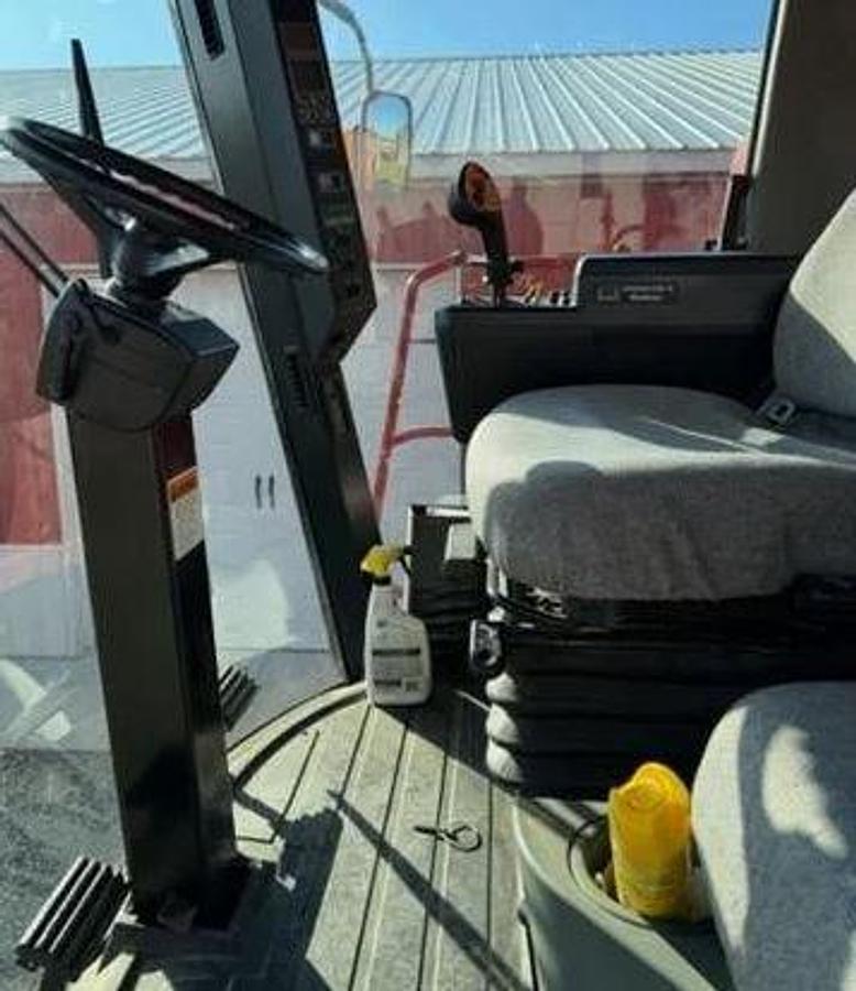 Used 2006 CASE IH 2377 Combine