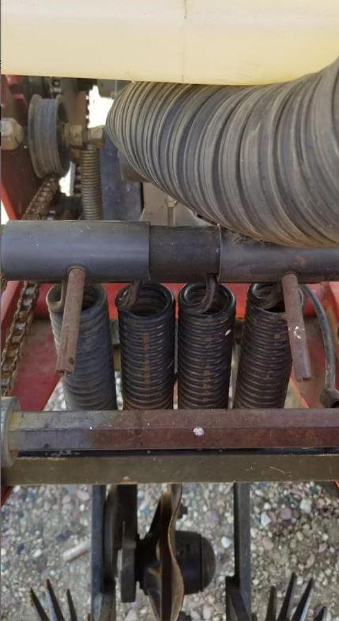 Used 2002 White 6122